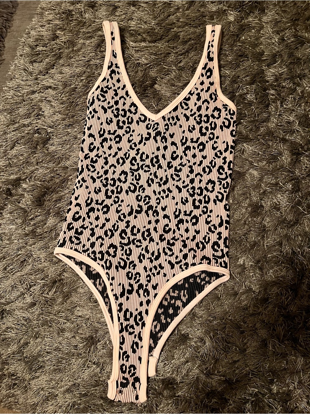 Aura Pink Ribbed Leopard-Print V-Neck Bodysuit